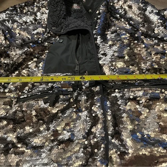 Free People Hit The Slopes Silver Sequin Jacket Fleece Lining Zip Pockets Xl - Picture 4 of 9